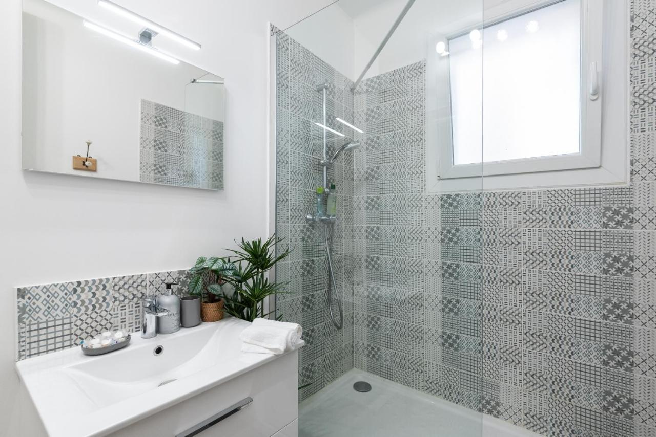 Studio Blue Confort , Proche Gare Part Dieu Apartment วีเลอร์บาน ภายนอก รูปภาพ